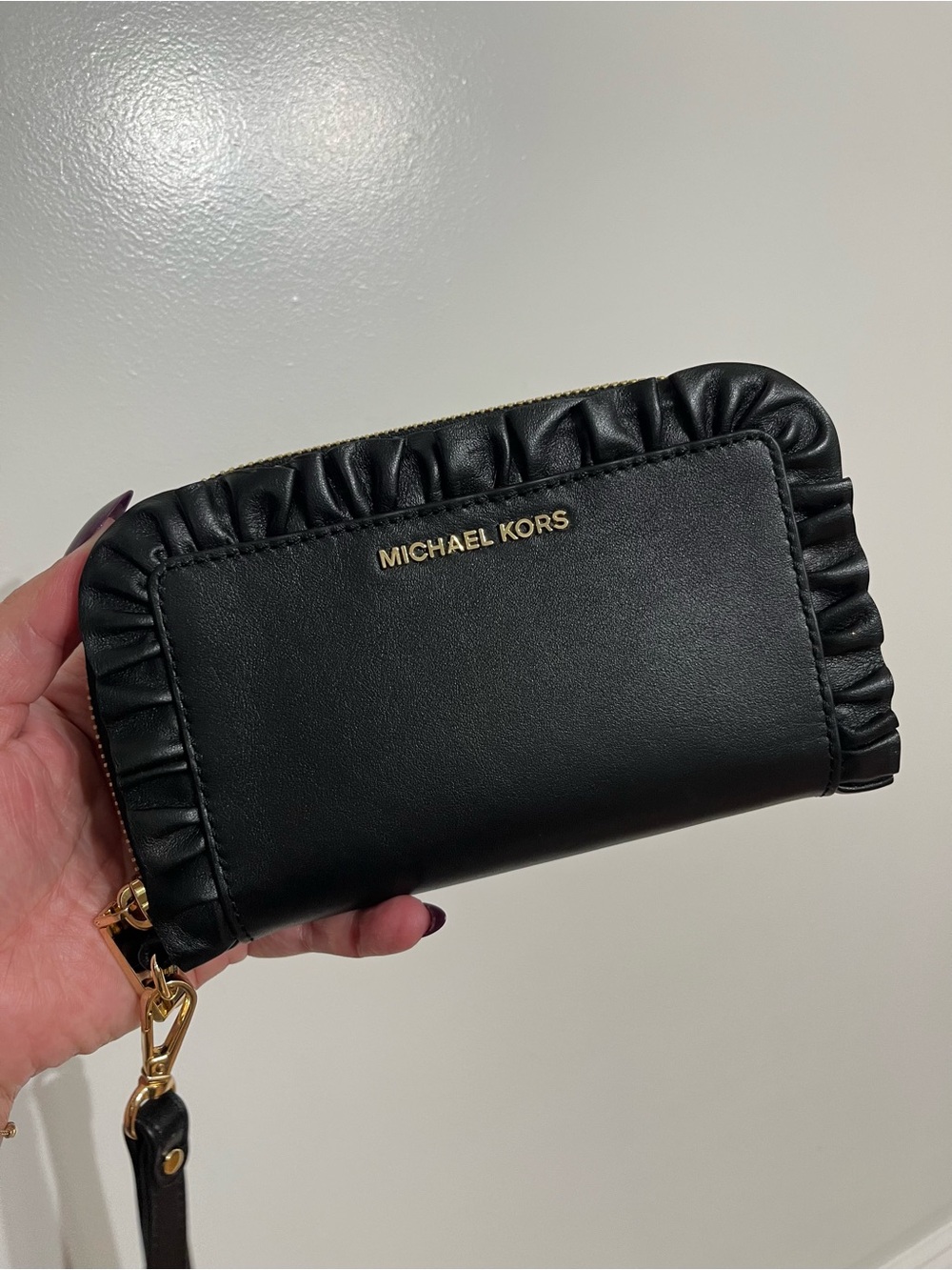 NWT! Jet Set Ruffled Leather Phone Wristlet Wallet